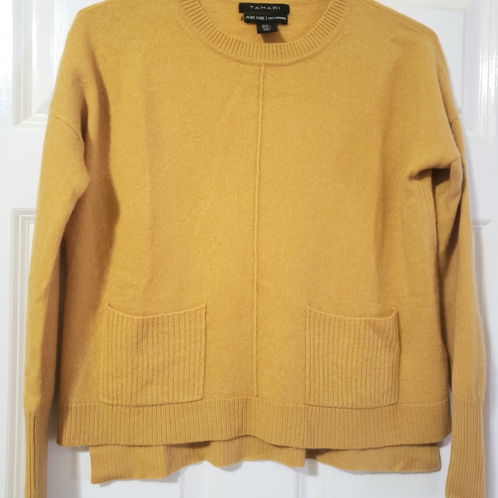 Tahari Pure Luxe Cashemere Yellow/Mustard Women's Sweater - Size M.